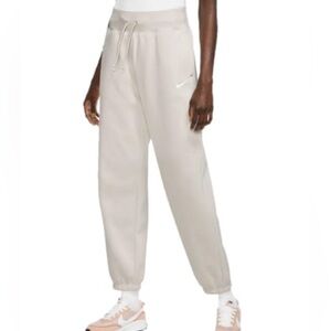 Nike women s Beige Joggers